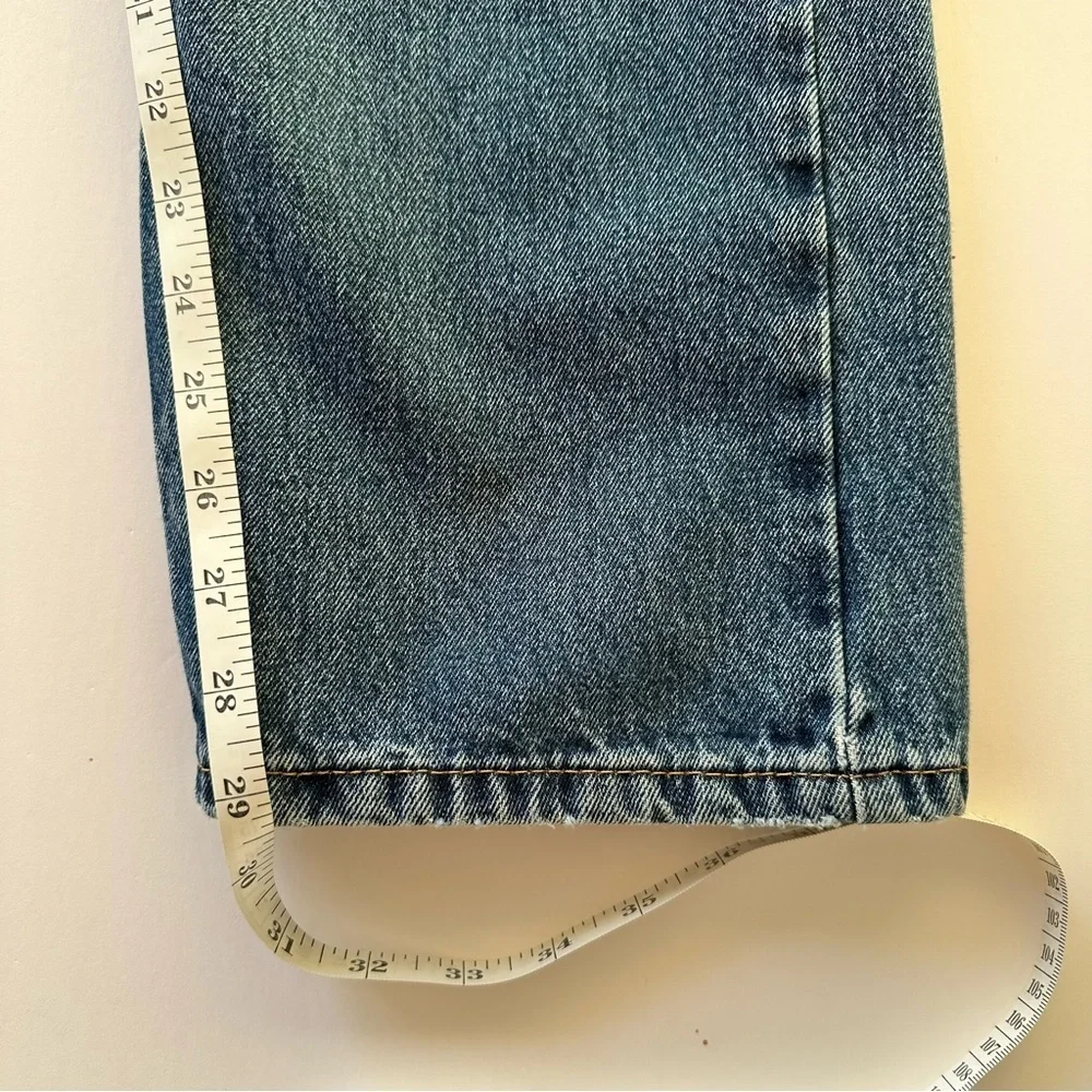 Levi's 505 Regular Fit Straight Leg 35 Distressed